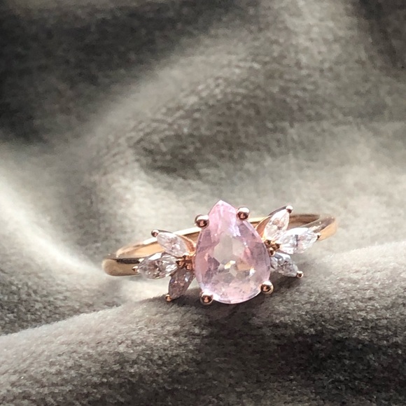 18k ring engagement ring - Picture 4 of 15